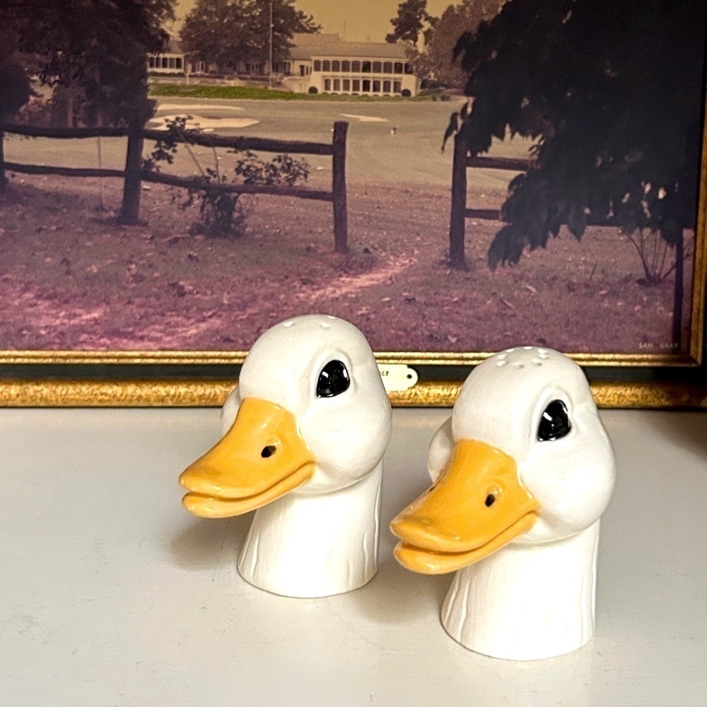 Vintage Duck Salt + Pepper Shakers Ceramic Duck Table Scape Trend Fabulous